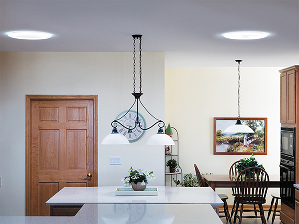 索樂圖導光管采光系統