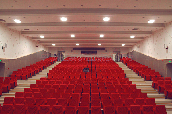 北京一師附小禮堂2導光管照明系統(tǒng)為何在學校越來越受歡迎